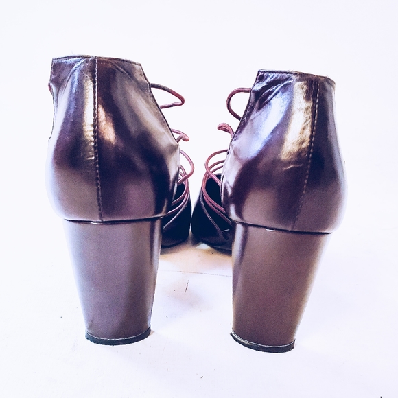🚫SOLD🚫Vintage Strappy Pumps - Picture 3 of 6